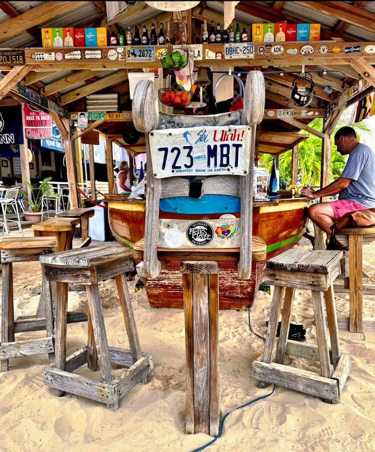 Elvis Beach Bar